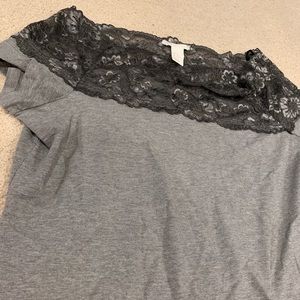 Grey and Lace off the shoulder tee-XL